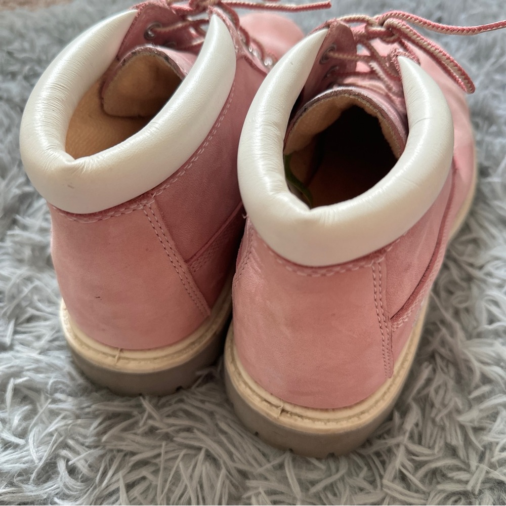Pink Timberlands - Picture 8 of 9